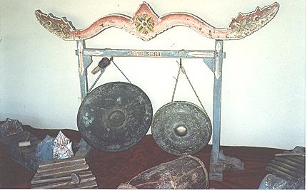 Deux gongs