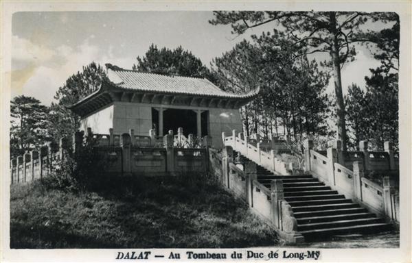 DALAT - Au Tombeau du Duc de Long-Mÿ
