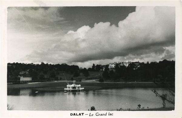 DALAT - Le Grand lac