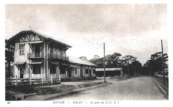 26 ANNAM - DALAT - La gare du S.G.A.I