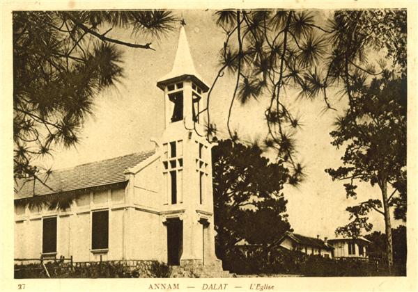 27 ANNAM - DALAT - L'Église