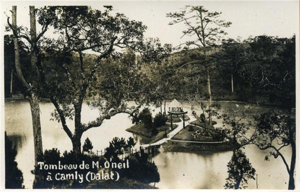 Tombeau de M. O'neil à Camly (Dalat)