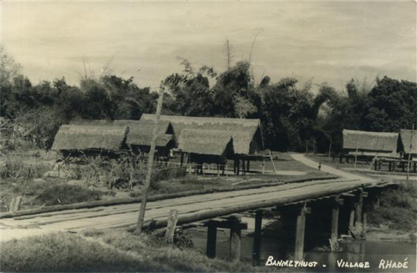 BANMETHUOT - VILLAGE RHADÉ